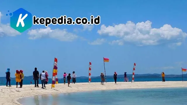 Pulau Mubut Darat: Keindahan Pasir Putih yang Memikat Hati di Batam