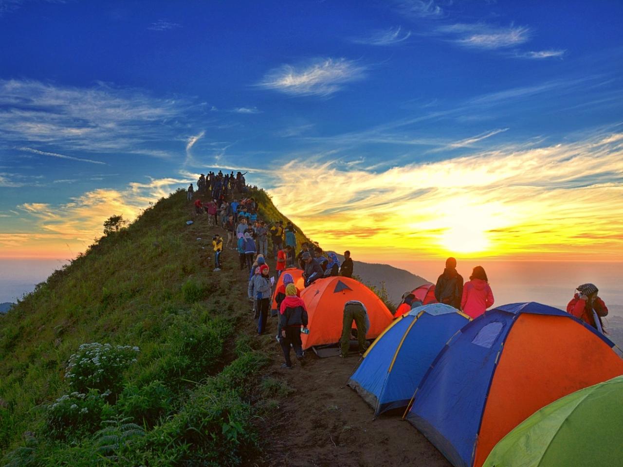 Gunung semeru mahameru pendakian jalur puncak wisata rute tertinggi terupdate olahraga terkini teknologi mendaki bromo ranu pemandangan bepergian indonesi aja