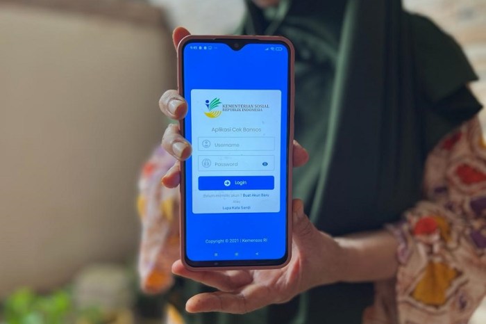 Cara cek bansos PKH lewat HP yang belum cair