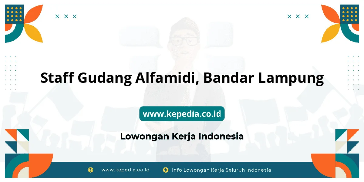Staff Gudang Alfamidi, Bandar Lampung bekerja